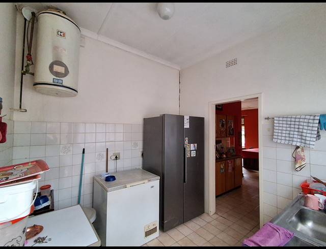 4 BEDROOM FREESTANDING FOR SALE IN STILFONTEIN EXT 3